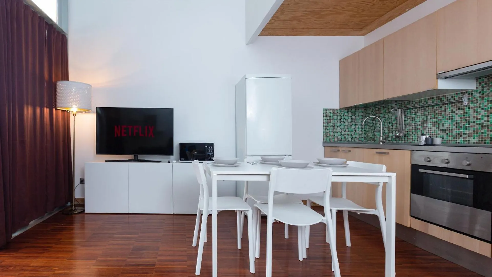 White And Brown Exclusive Loft With Terrace - Free Parking - M2 Station Apartment Milan