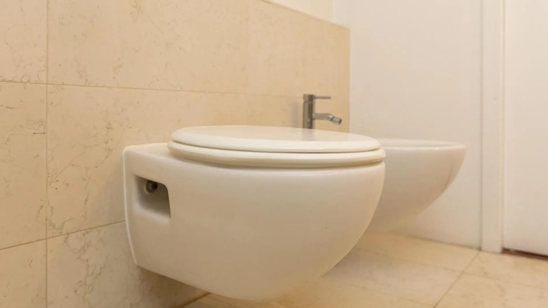 White And Brown Exclusive Loft With Terrace - Free Parking - M2 Station Apartment Milan 0*,
