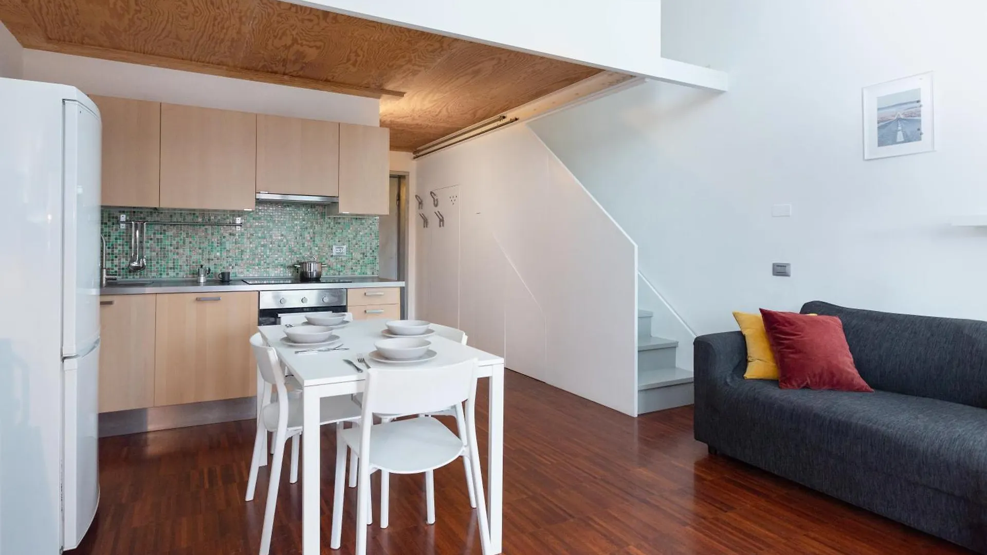 White And Brown Exclusive Loft With Terrace - Free Parking - M2 Station Apartment Milan Italy